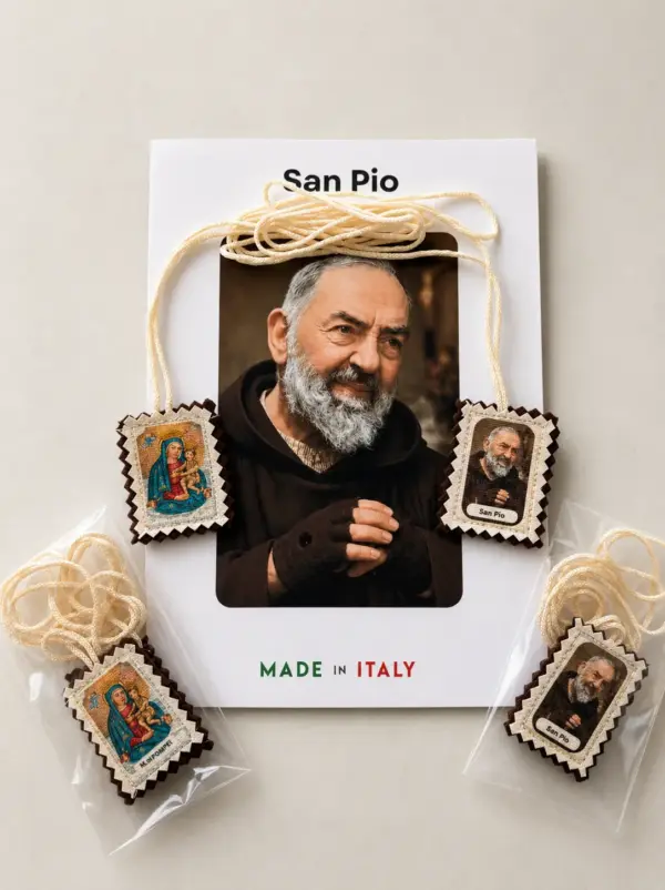 scapolare in tessuto marrone di Padre Pio e Madonna di Pompei